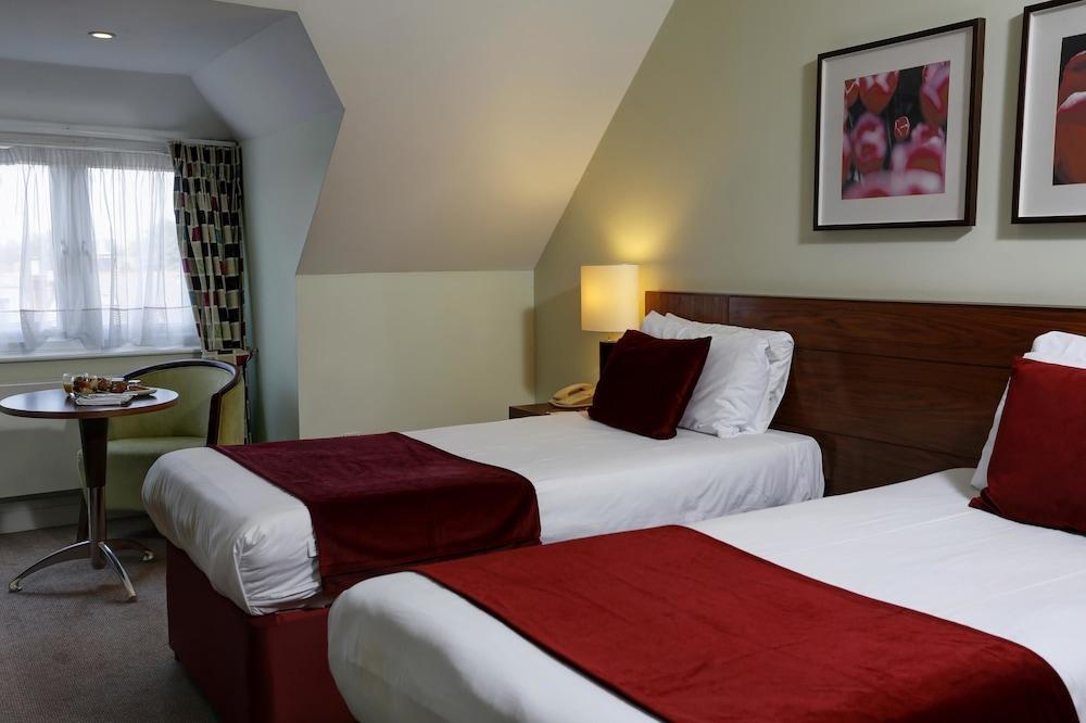 Best Western Ship Hotel Weybridge Ngoại thất bức ảnh