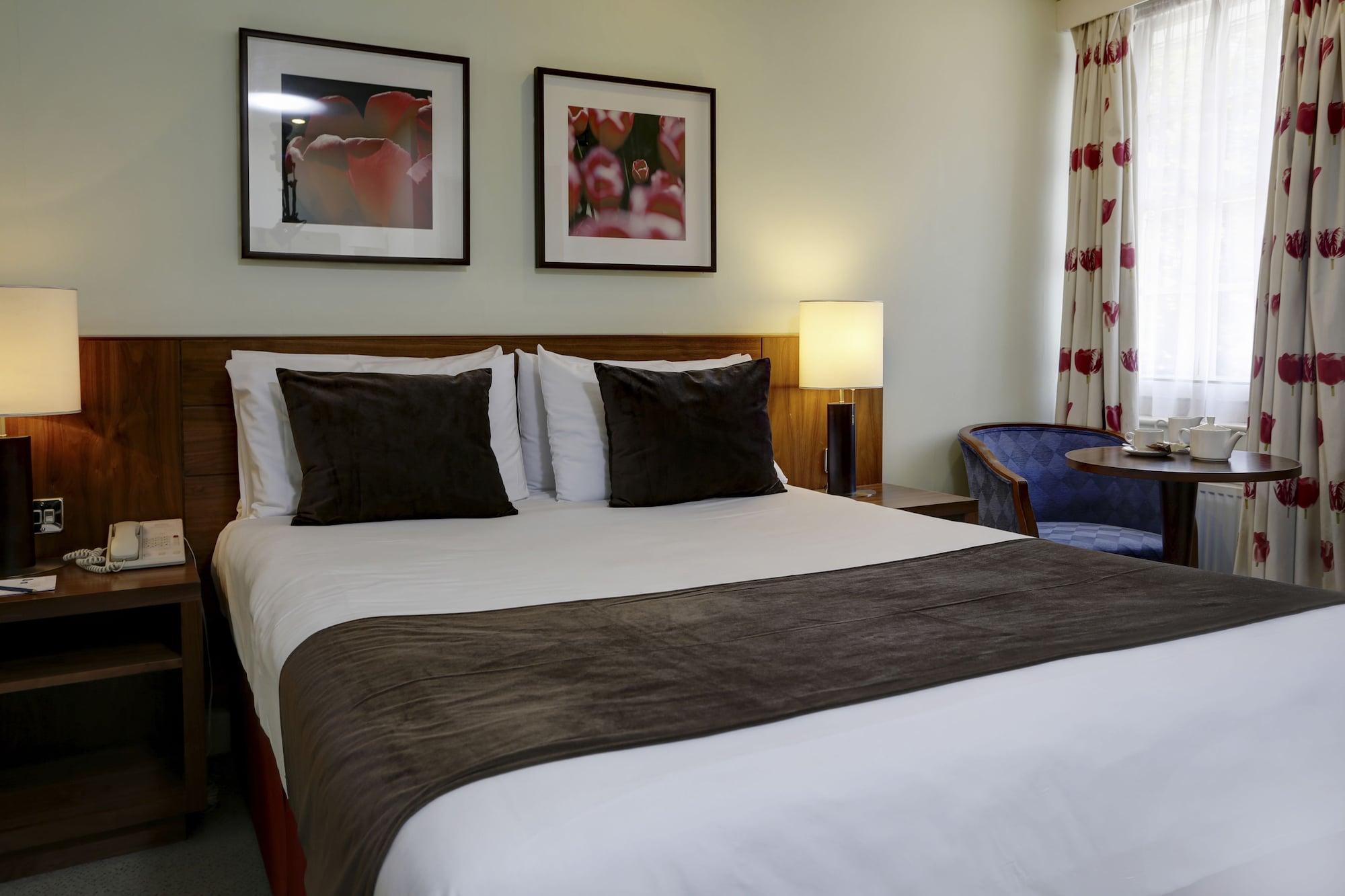Best Western Ship Hotel Weybridge Ngoại thất bức ảnh