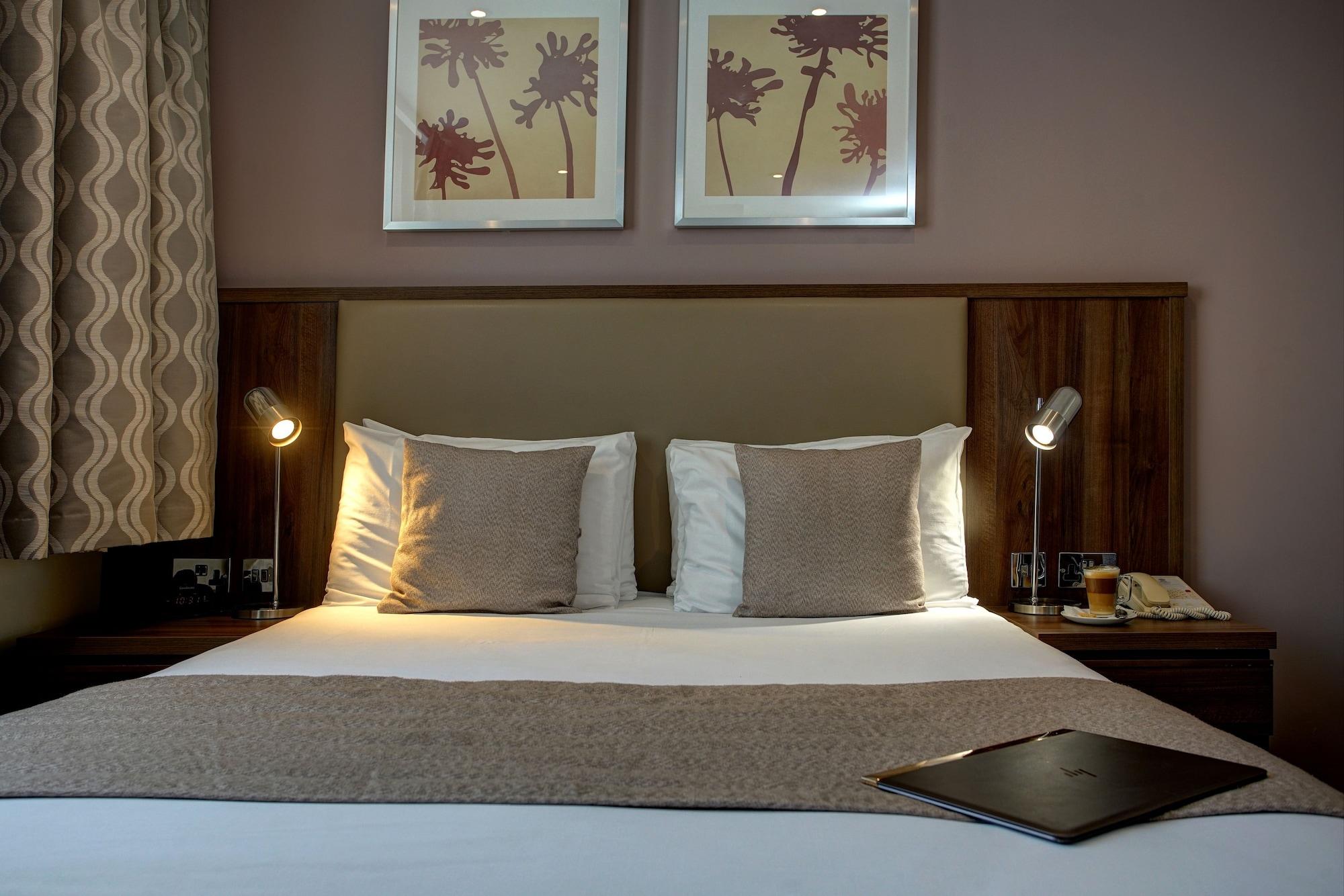 Best Western Ship Hotel Weybridge Ngoại thất bức ảnh
