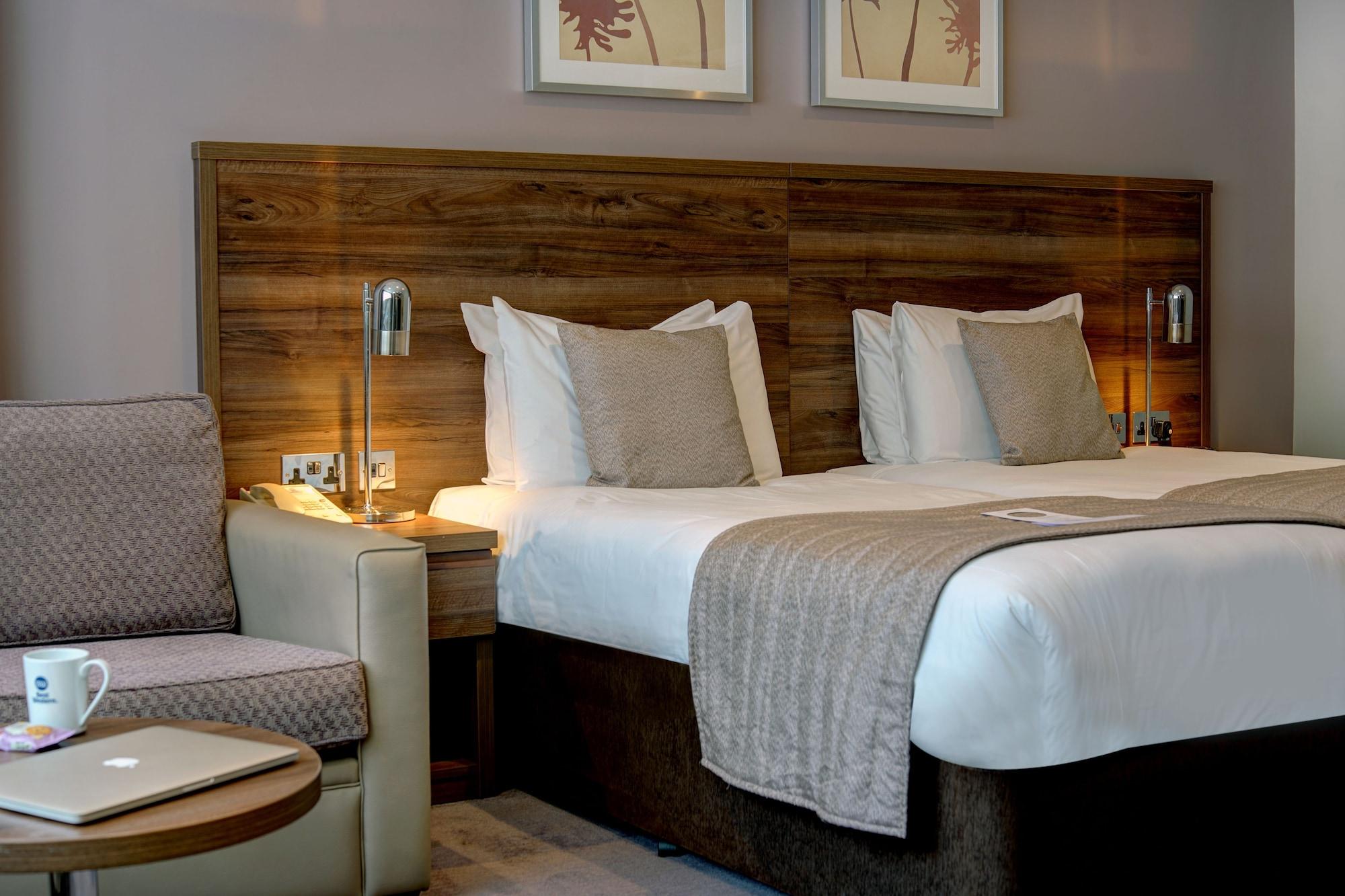 Best Western Ship Hotel Weybridge Ngoại thất bức ảnh