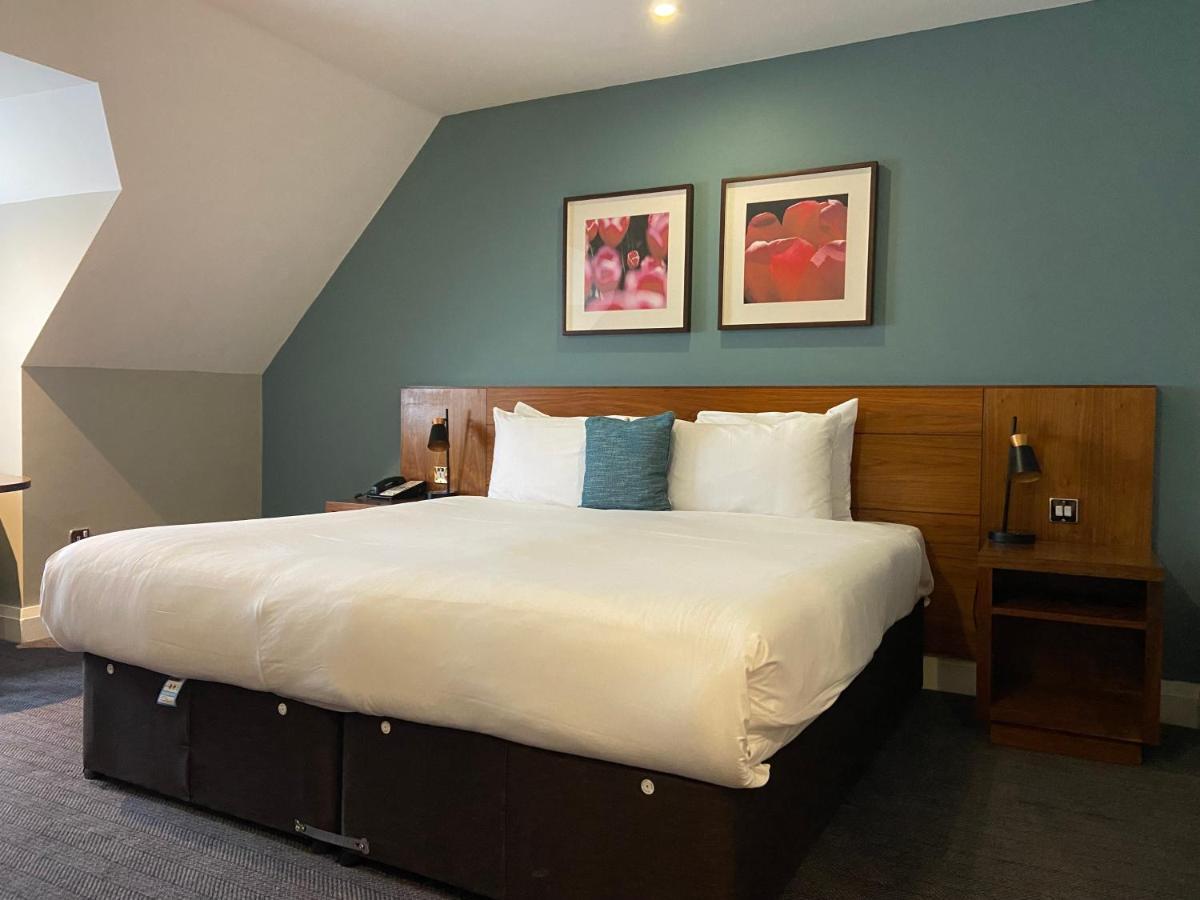 Best Western Ship Hotel Weybridge Ngoại thất bức ảnh