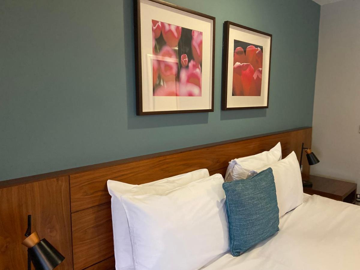 Best Western Ship Hotel Weybridge Ngoại thất bức ảnh
