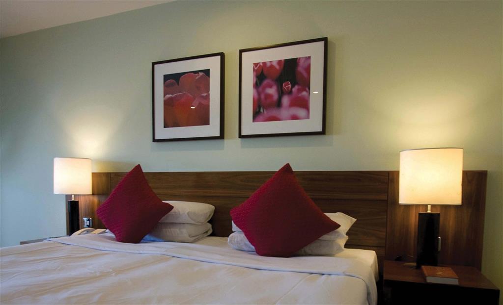 Best Western Ship Hotel Weybridge Phòng bức ảnh